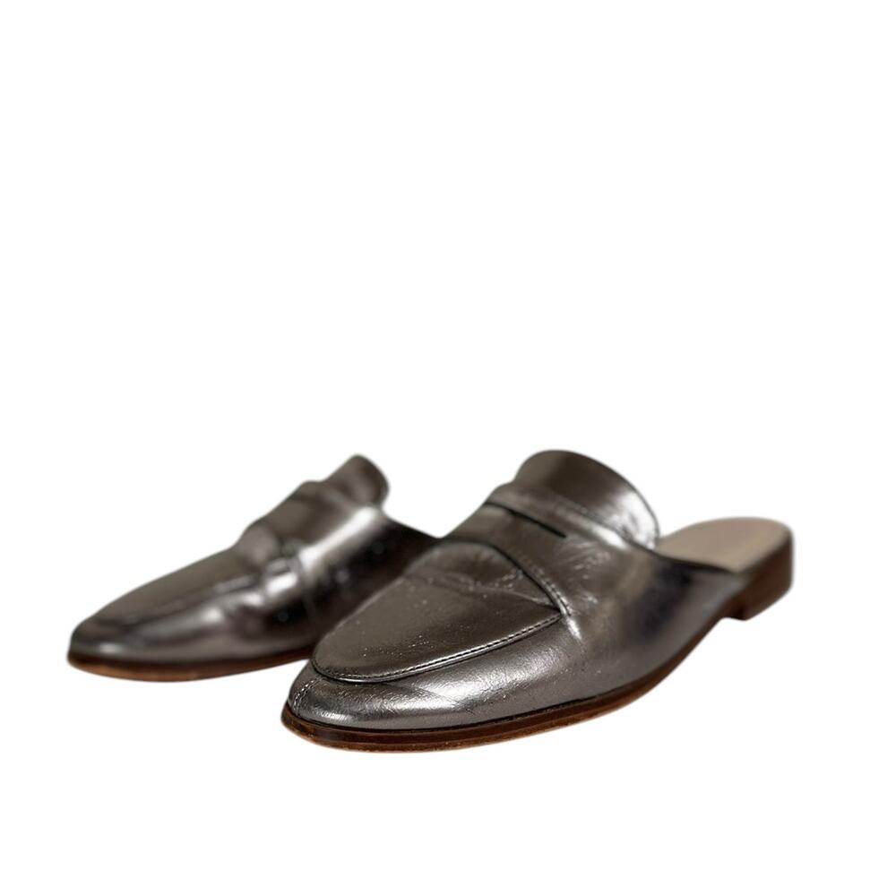 Catherine Malandrino women's tuxedo silver metallic mules size 6